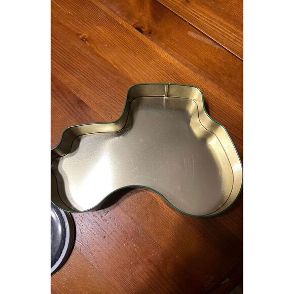 Vintage John Deere Collectible Tin Container - Picture 3 of 9